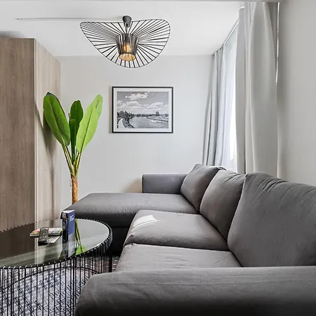 Apartment Bright Zentrum *
